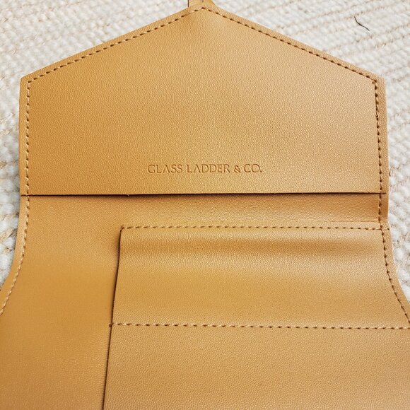 Glass Ladder & Co. Katherine Tech Organization Roll - Picture 6 of 7